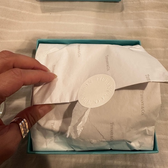 Tiffany & Co. Clear Heart Box - Picture 6 of 6